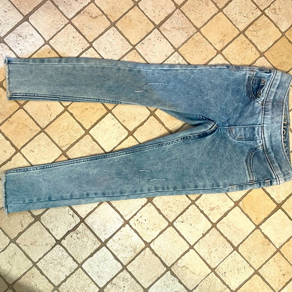 Distressed Jeans